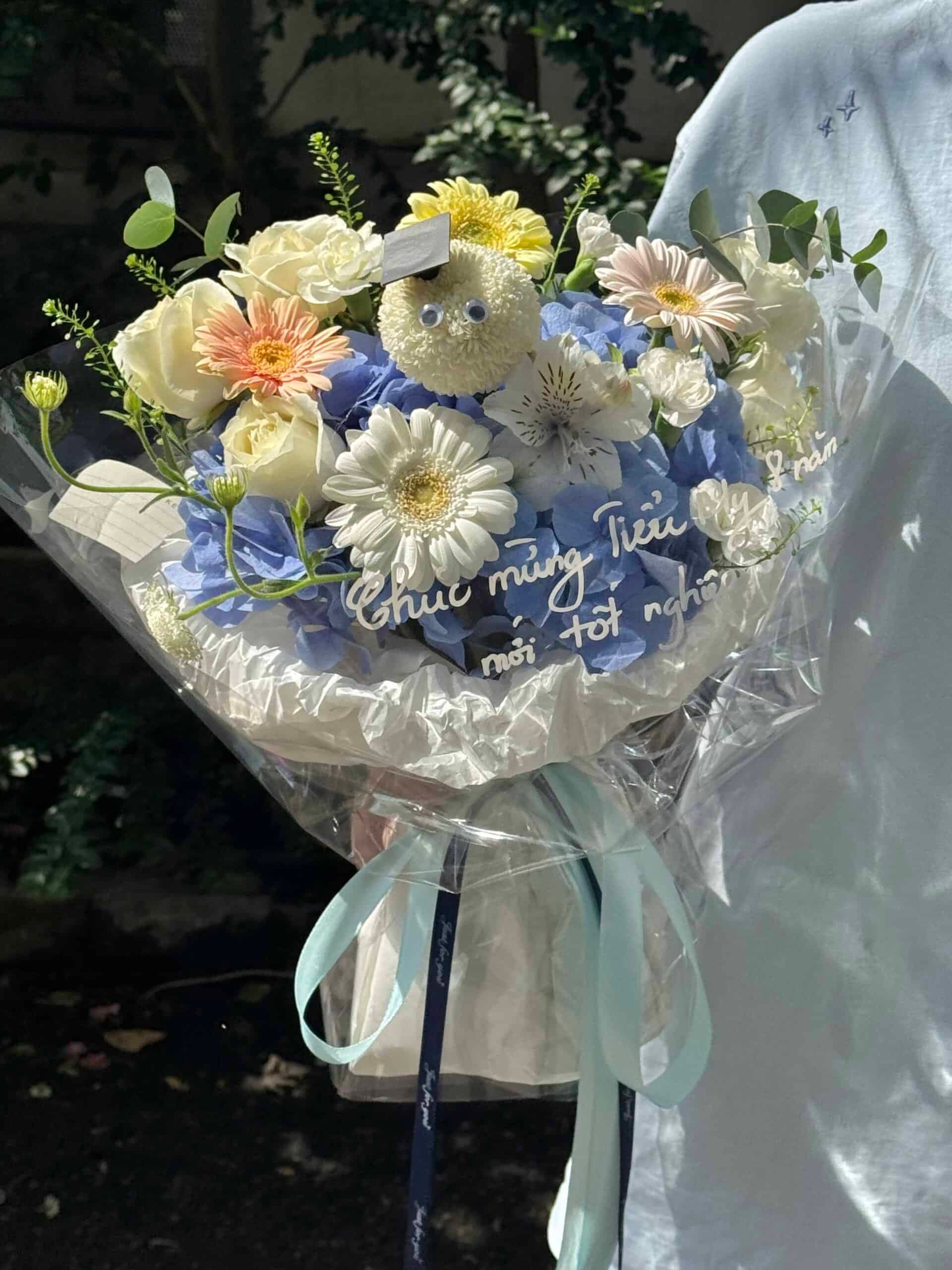Hoa tốt nghiệp mẫu 02