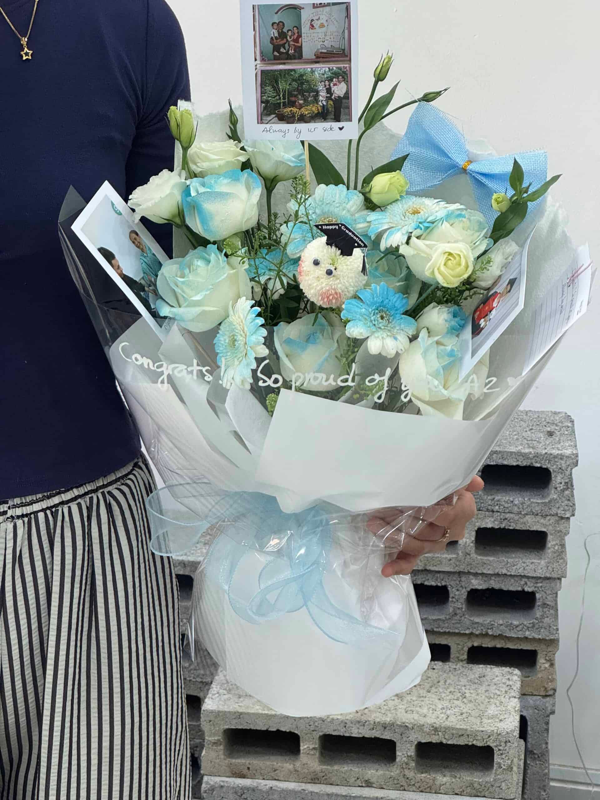 Hoa tốt nghiệp mẫu 33